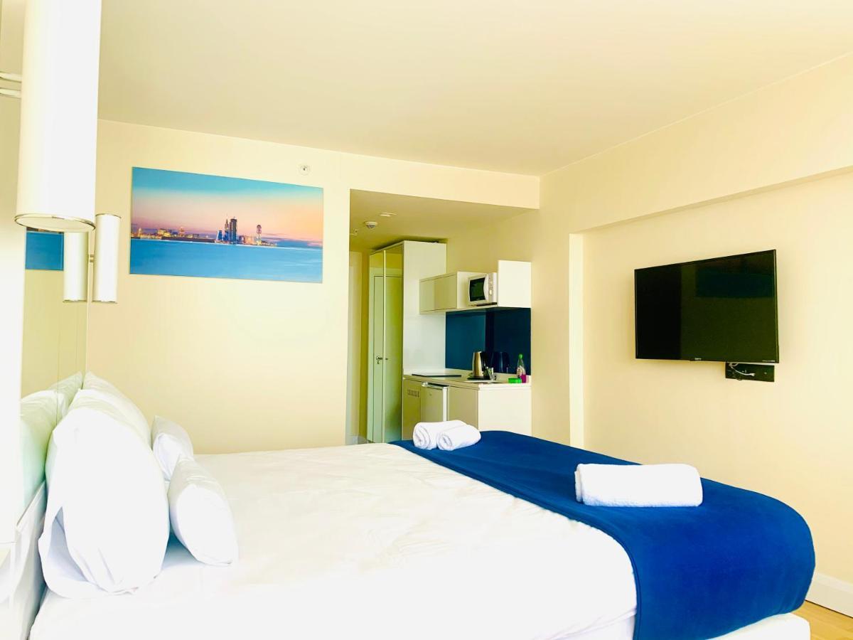 Royal Sea Breeze Apartments Batoumi Extérieur photo