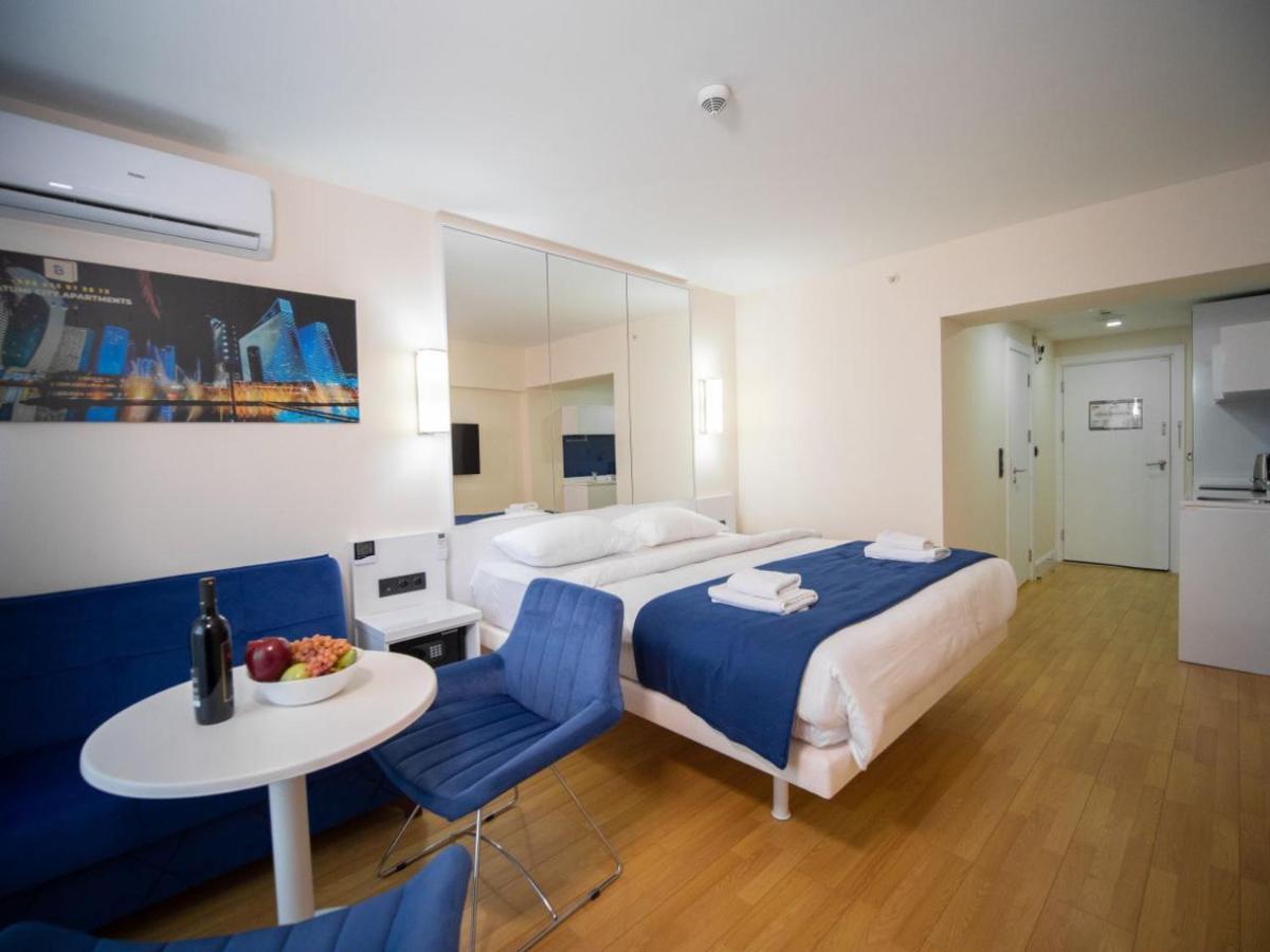 Royal Sea Breeze Apartments Batoumi Extérieur photo