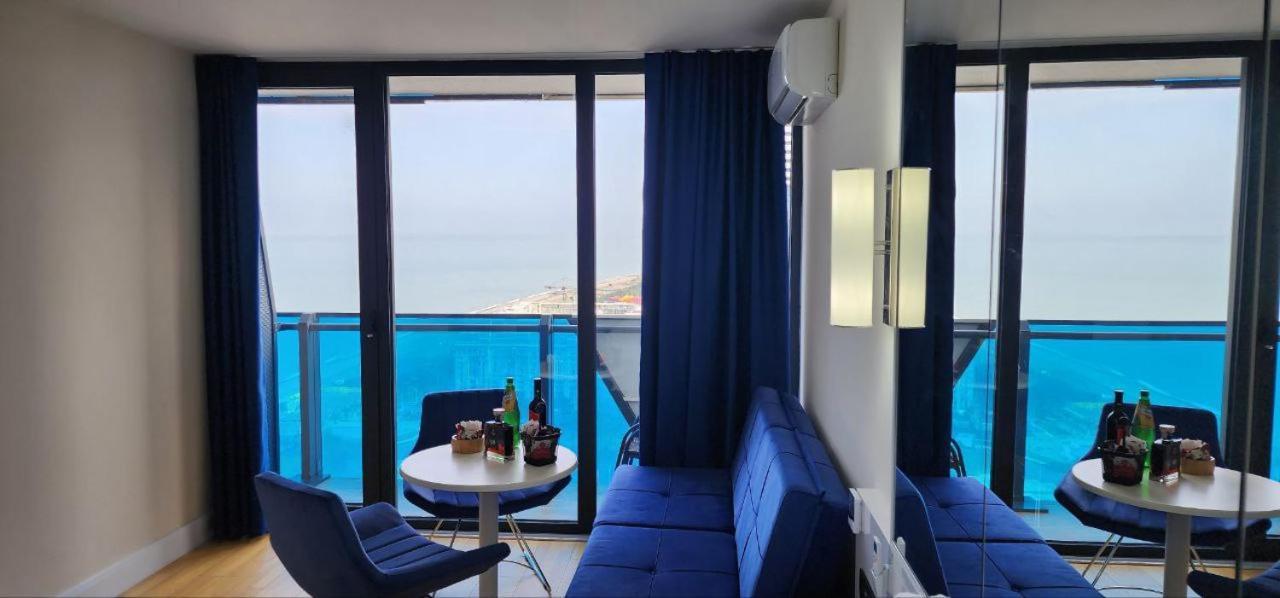 Royal Sea Breeze Apartments Batoumi Extérieur photo