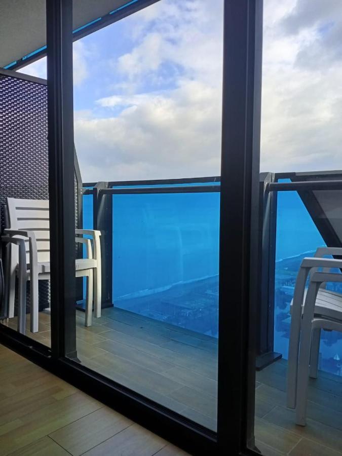 Royal Sea Breeze Apartments Batoumi Extérieur photo