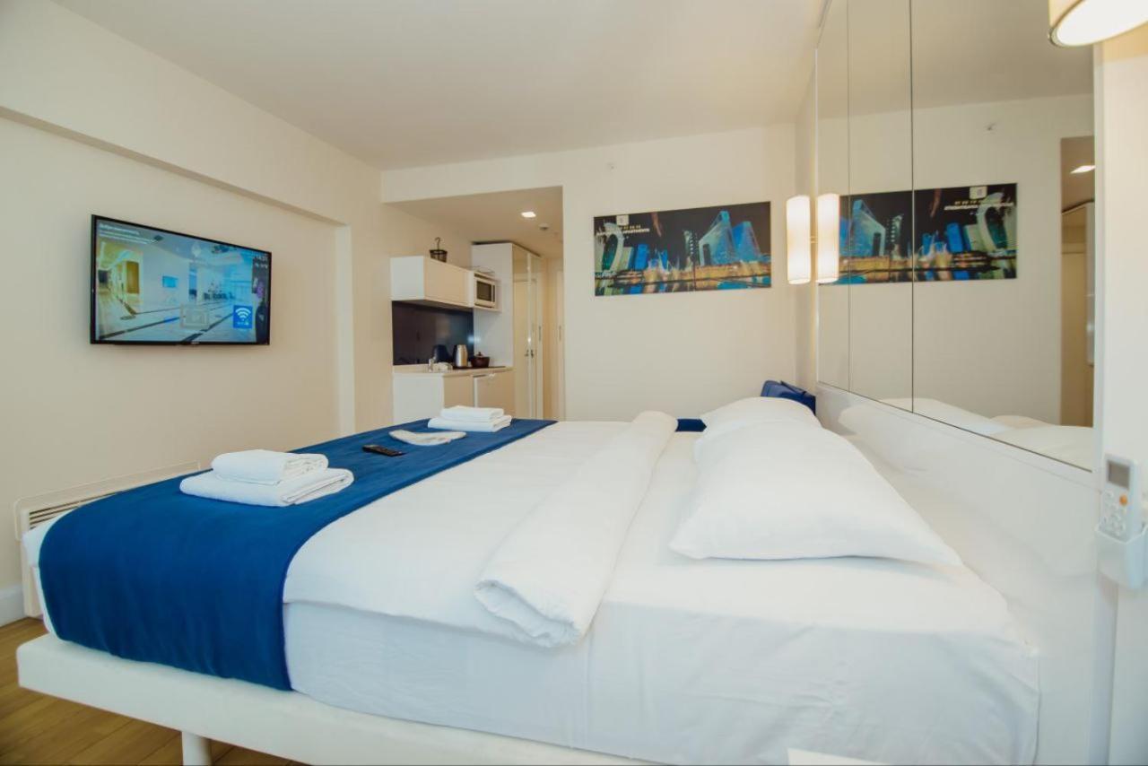 Royal Sea Breeze Apartments Batoumi Extérieur photo